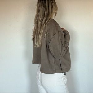 🍒 Zara Faux Suede Jacket